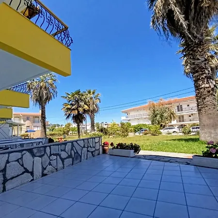 Christina Sea Side * Hanioti