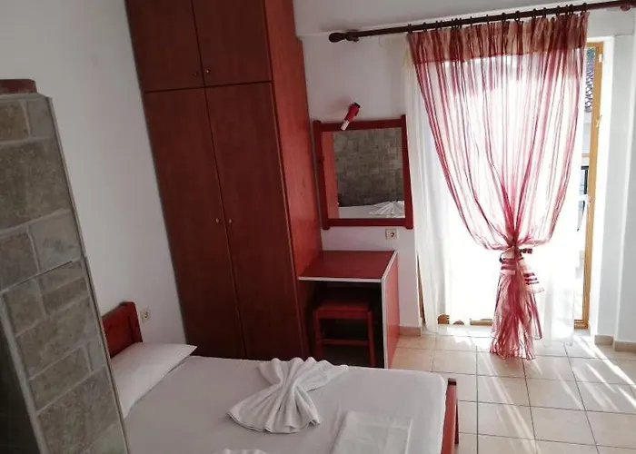 Christina Sea Side Hotel apartamentowy Hanioti