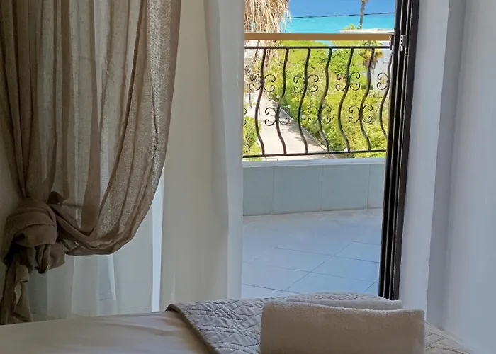 Hotel apartamentowy Christina Sea Side 3*