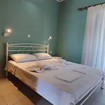 Aparthotel Christina Sea Side A 3*