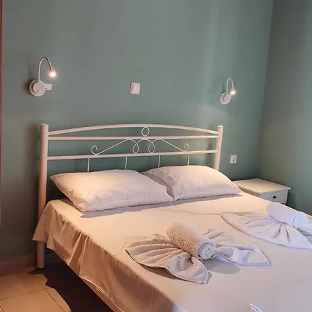 Christina Sea Side A Aparthotel 3*
